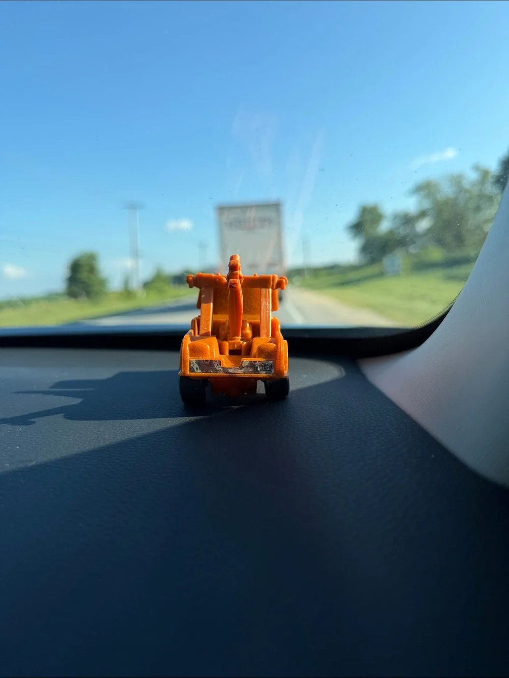 MCDONALDS Disney Pixar Cars Mater Tow Truck PLASTIC TOY CAR